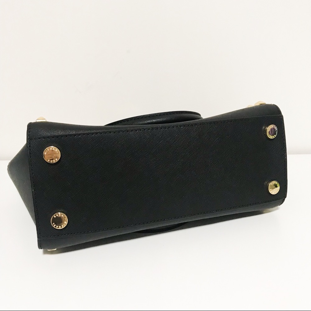 Michael Kors Selma Studs Satchel Black - Picture 3 of 6